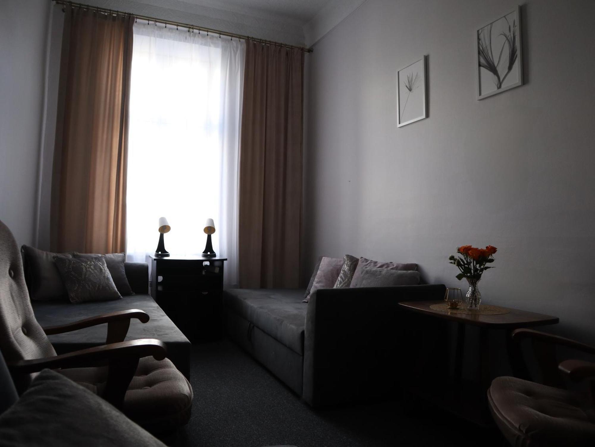 555 Flat - 55 M² Mieszkanie, 5 Min - Dworzec Glowny Apartment