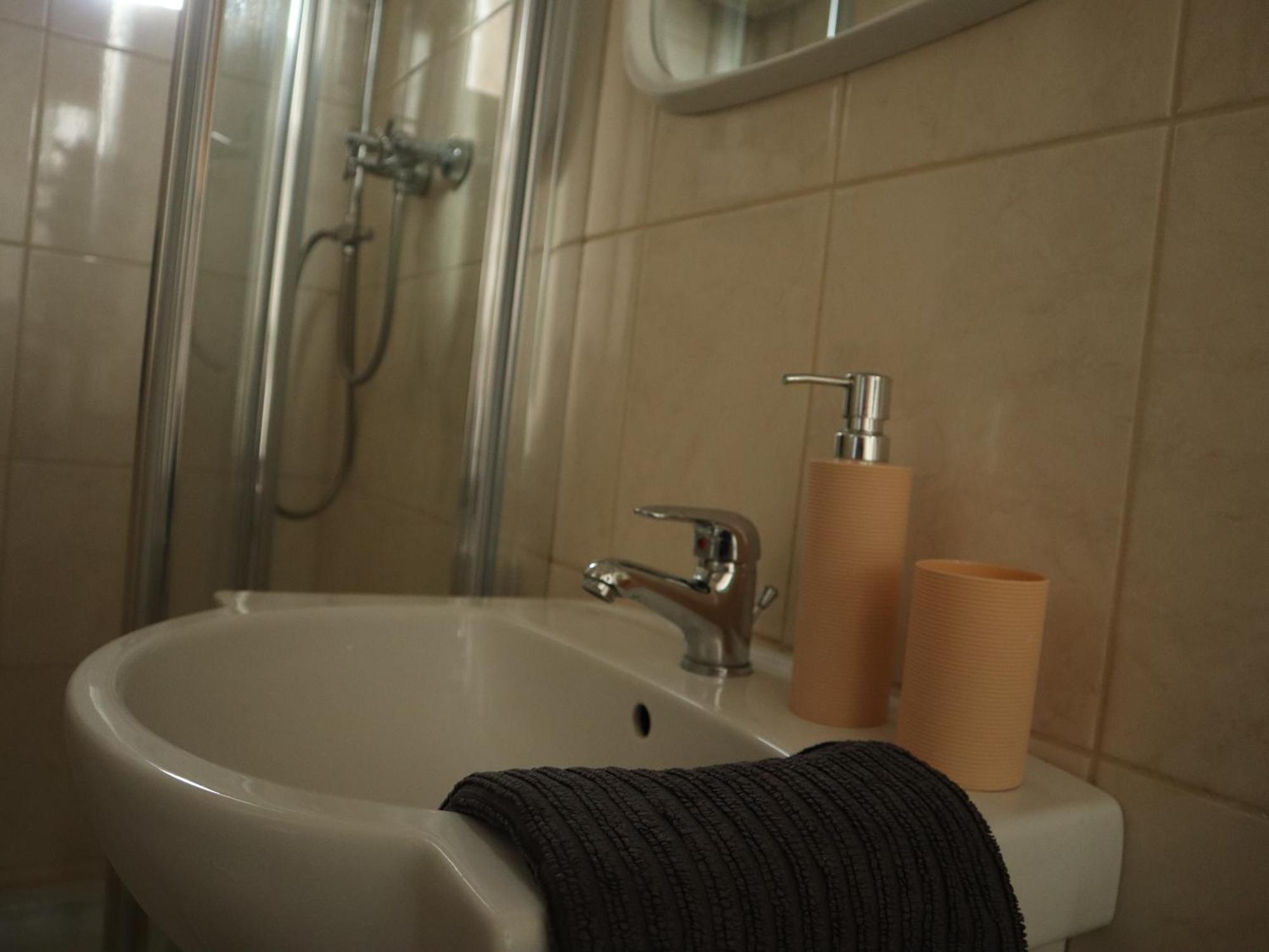 Apartment 555 Flat - 55 M² Mieszkanie, 5 Min - Dworzec Glowny Krakow