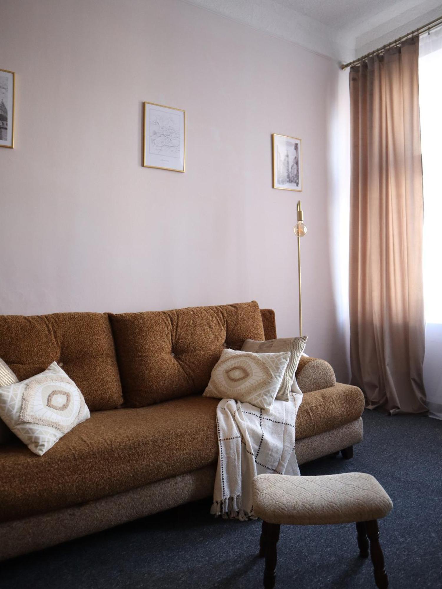 555 Flat - 55 M² Mieszkanie, 5 Min - Dworzec Glowny Apartment Krakow