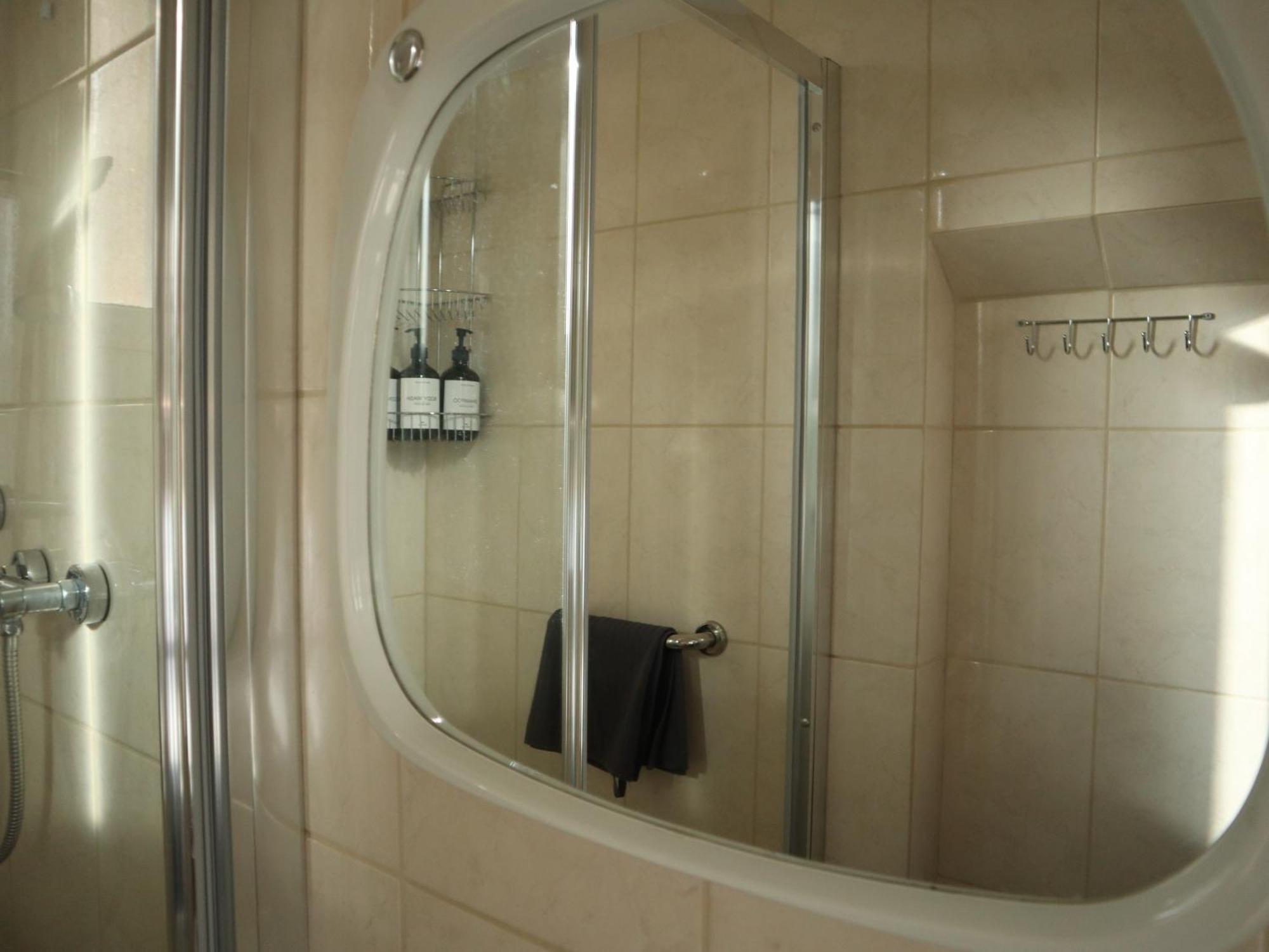 555 Flat - 55 M² Mieszkanie, 5 Min - Dworzec Glowny Apartmán Krakov
